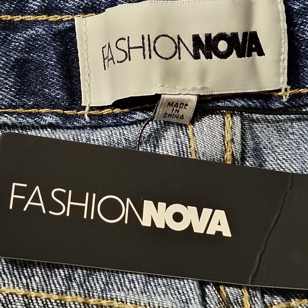 Fashion Nova Blue Distressed Boyfriend Jeans - Picture 8 of 9